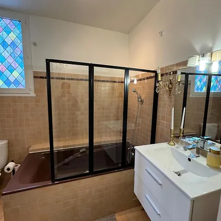 Fontainebleau, Un Sejour Au Coeur De L'histoire Daire *